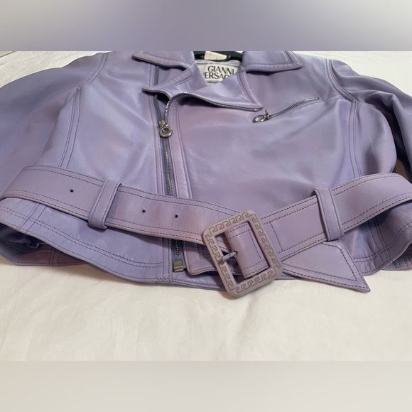 Authentic Vintage Gianni Versace leather jacket - Picture 13 of 16